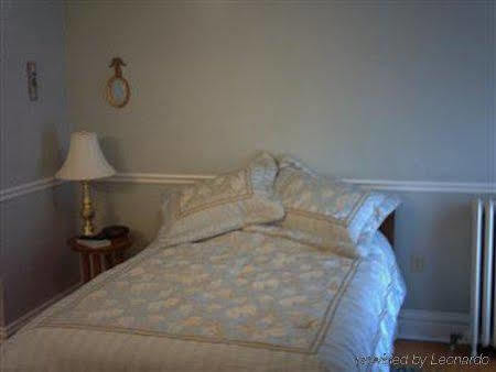 Four Creeks Bed & Breakfast Girard Ruang foto