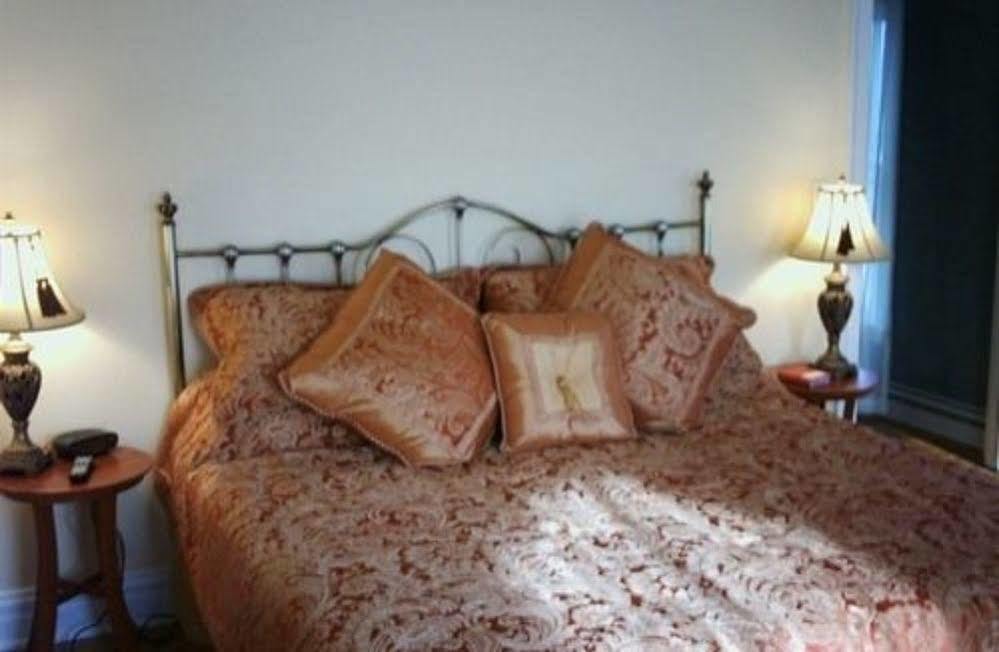 Four Creeks Bed & Breakfast Girard Bagian luar foto